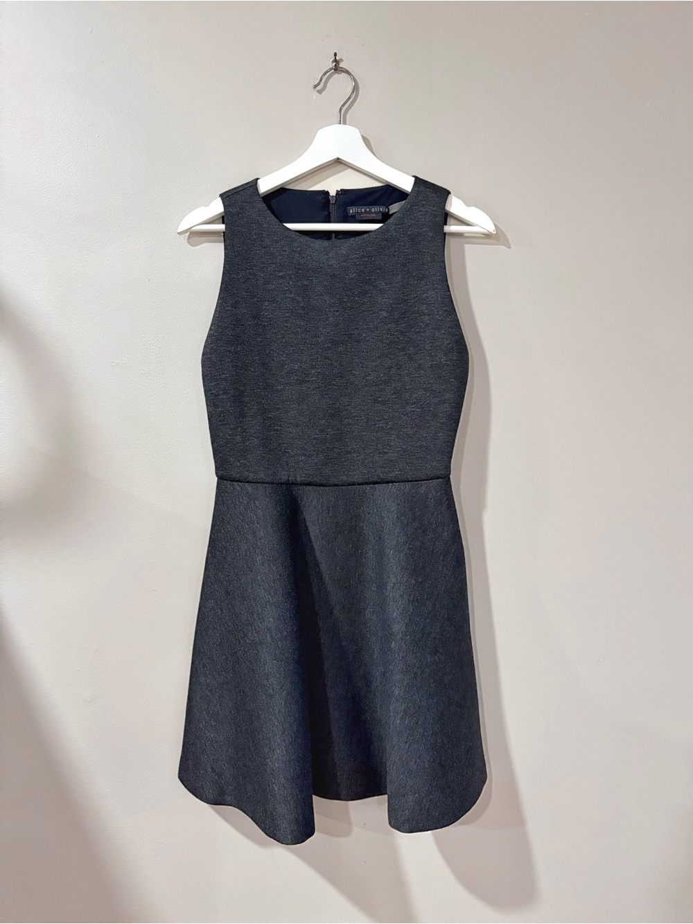 Alice + Olivia Women's Fit Flare Dress 4 Gray Scuba Knit Office Quiet Luxury